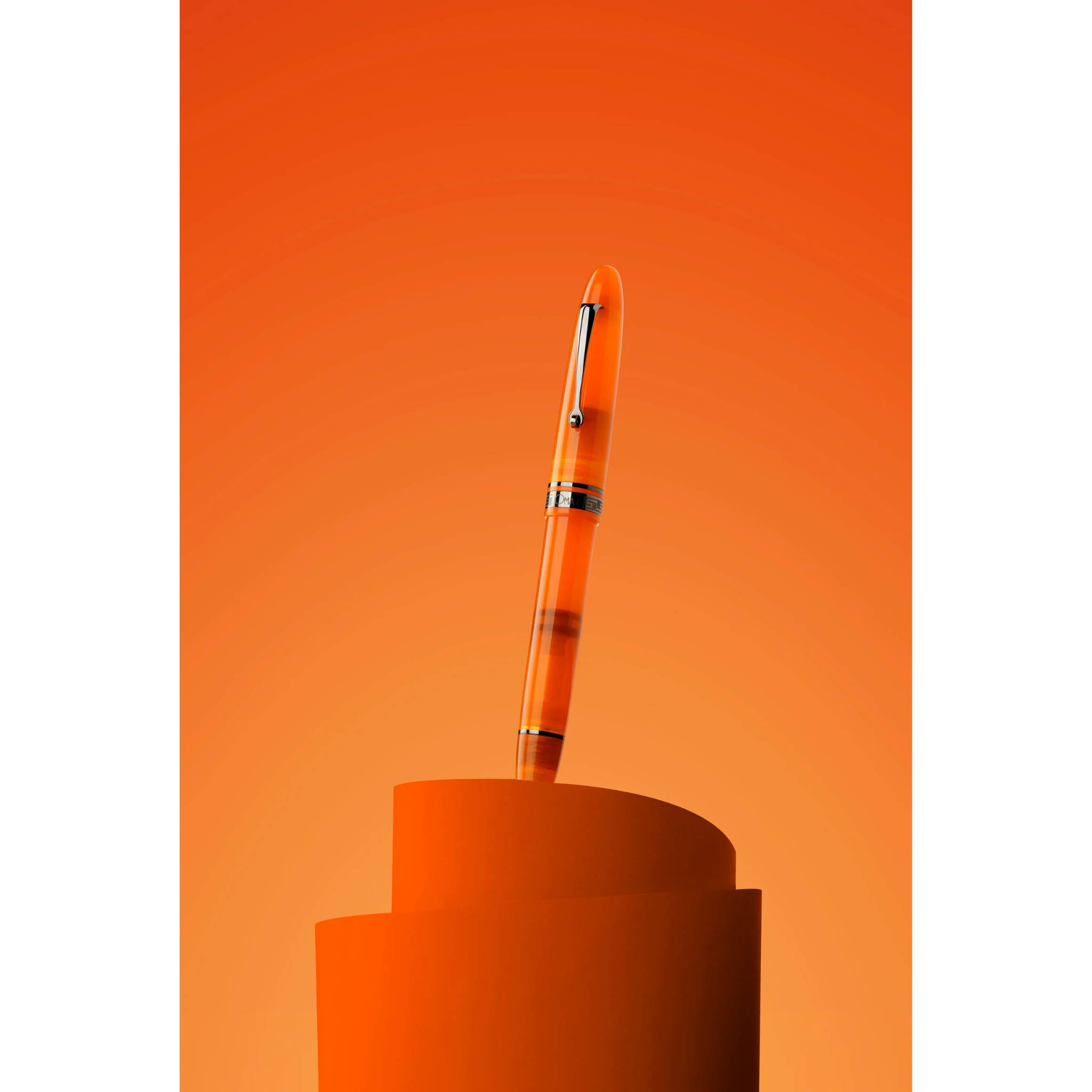 OMAS Ogiva Arancione Black Trim - Fountain Pen