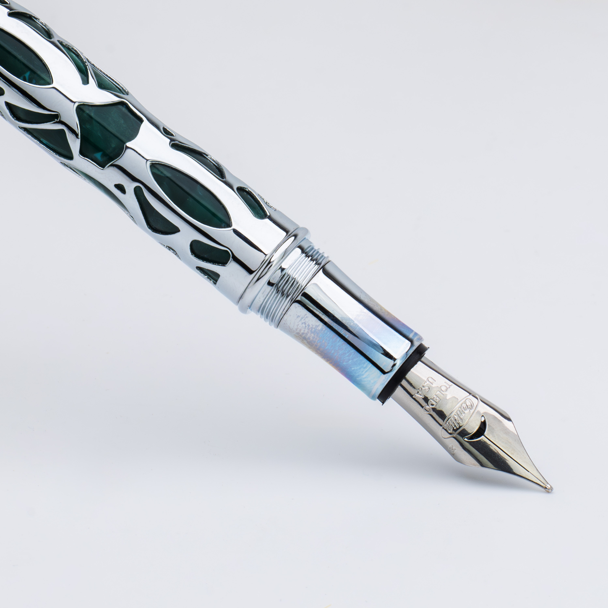 Conklin Endura Deco Crest Green Fountain Pen Collection