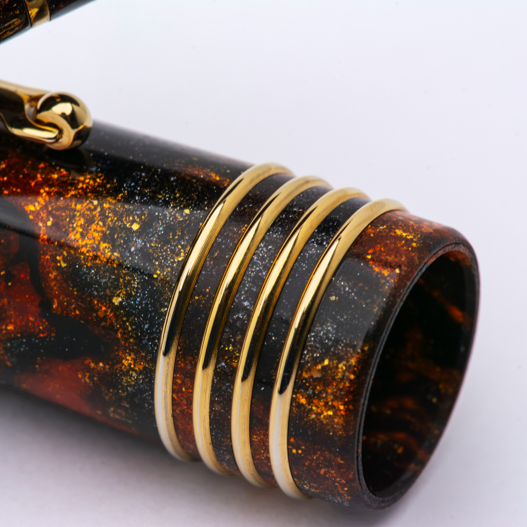 Delta DV Glow Up Oro Fountain Pen Collection