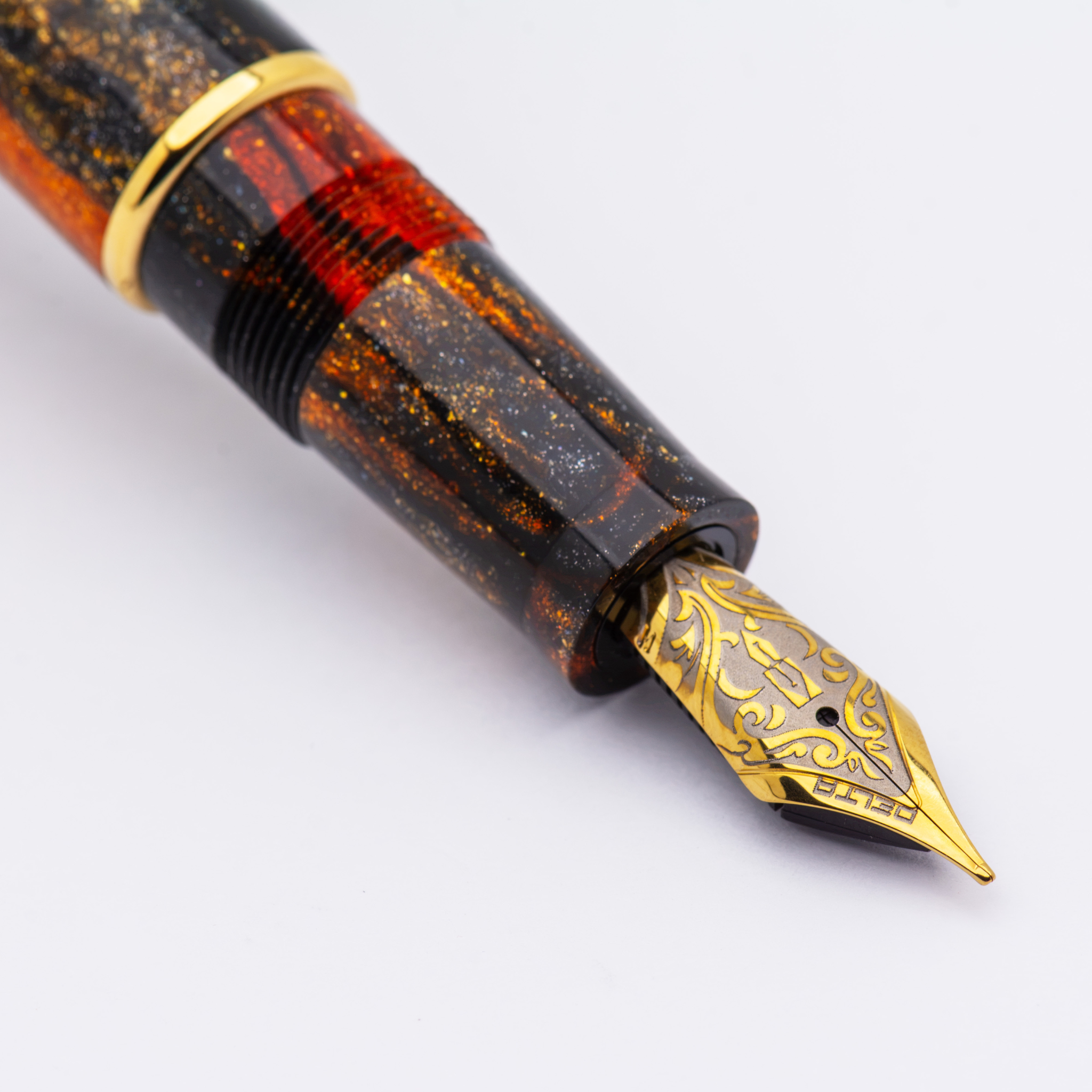 Delta DV Glow Up Oro Fountain Pen Collection