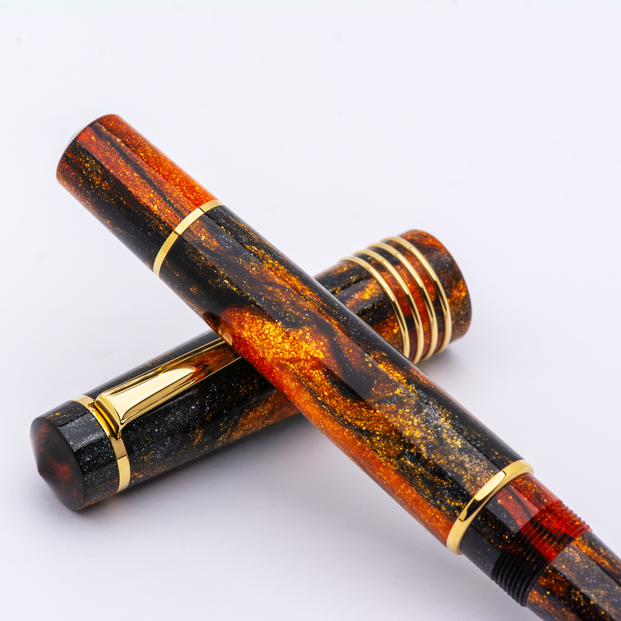 Delta DV Glow Up Oro Fountain Pen Collection