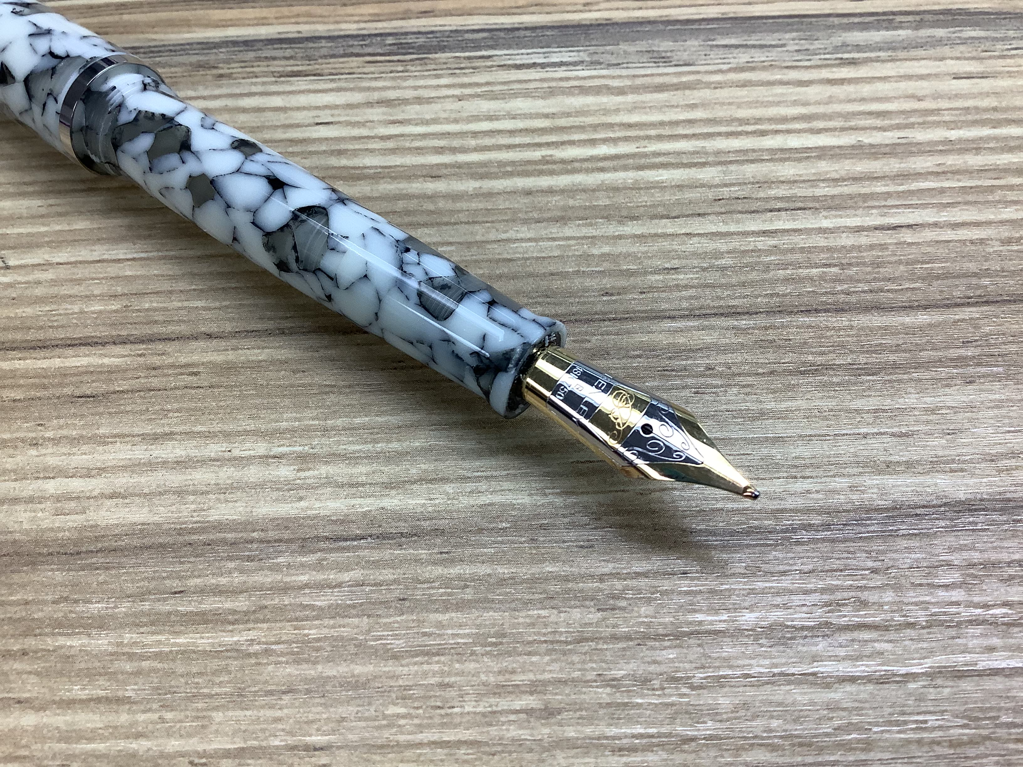 Bexley White Granite 2004 Two Tone 14k Gold - Tuck-Away - Fountain Pen