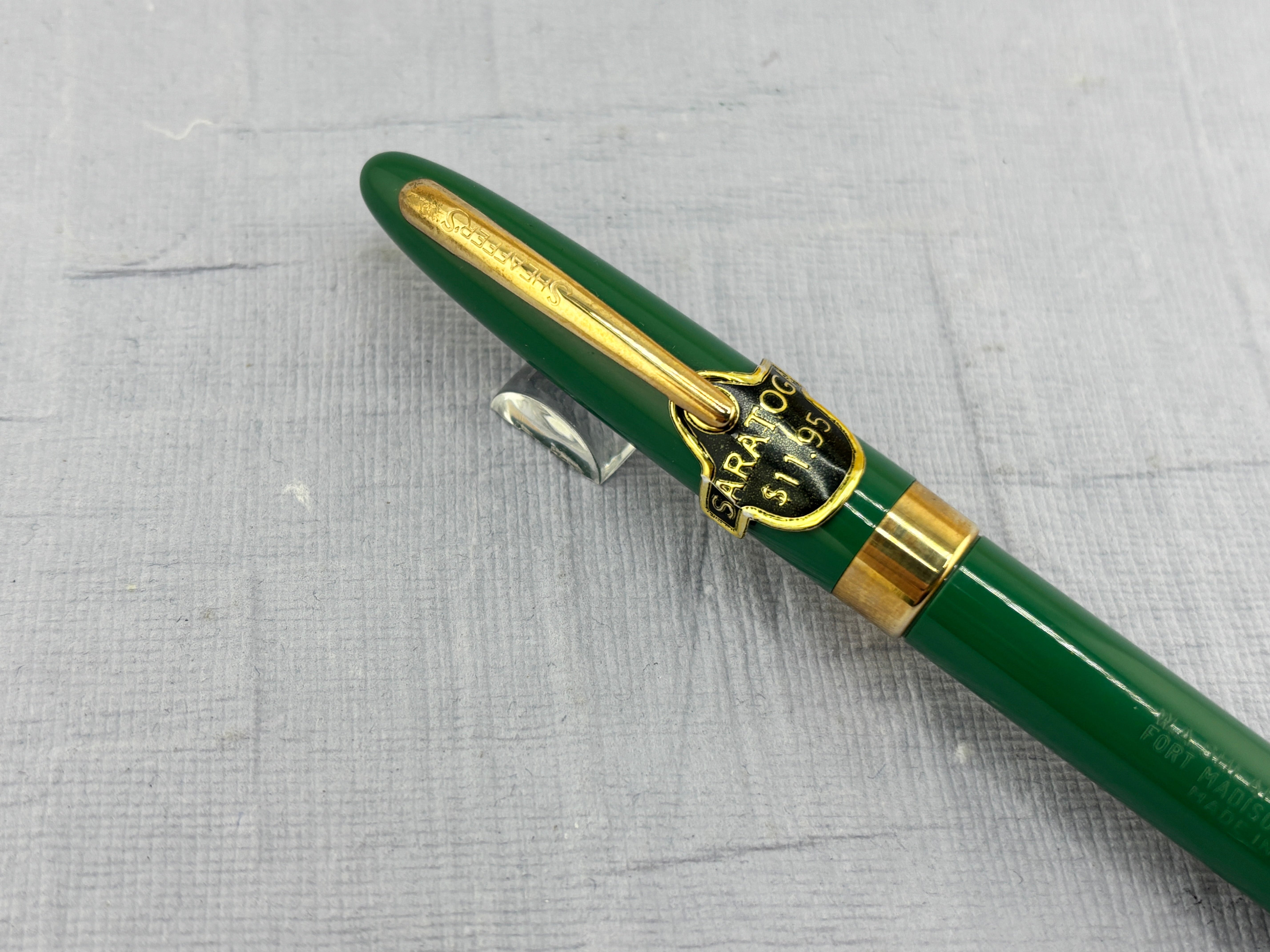 SHEAFFER Saratoga Green Pastel Fine 14K Nib - Fountain Pen  *New Old Stock!*