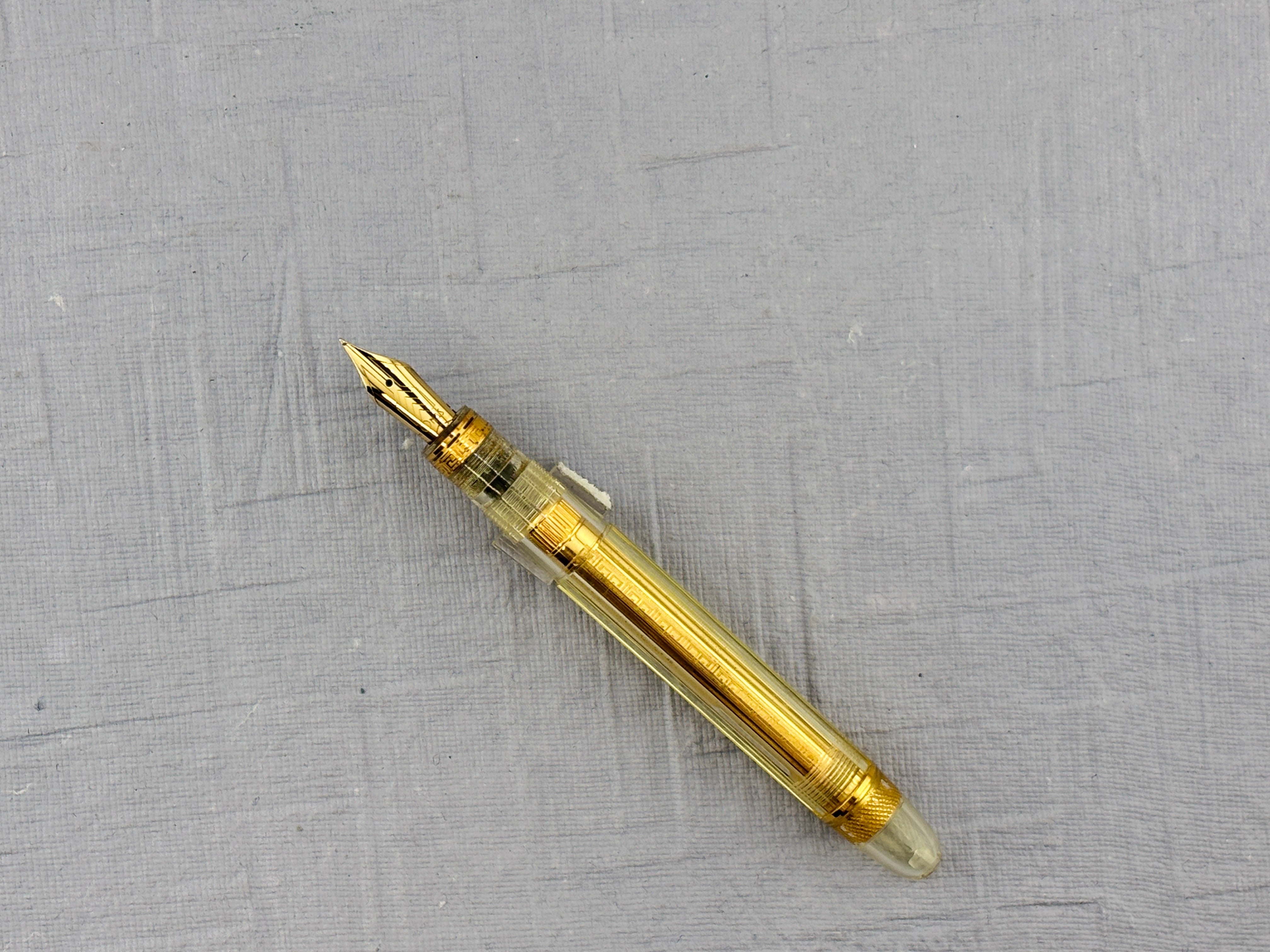 Omas Ogiva Vision Traveller Transparent Demonstrator - Fountain Pen