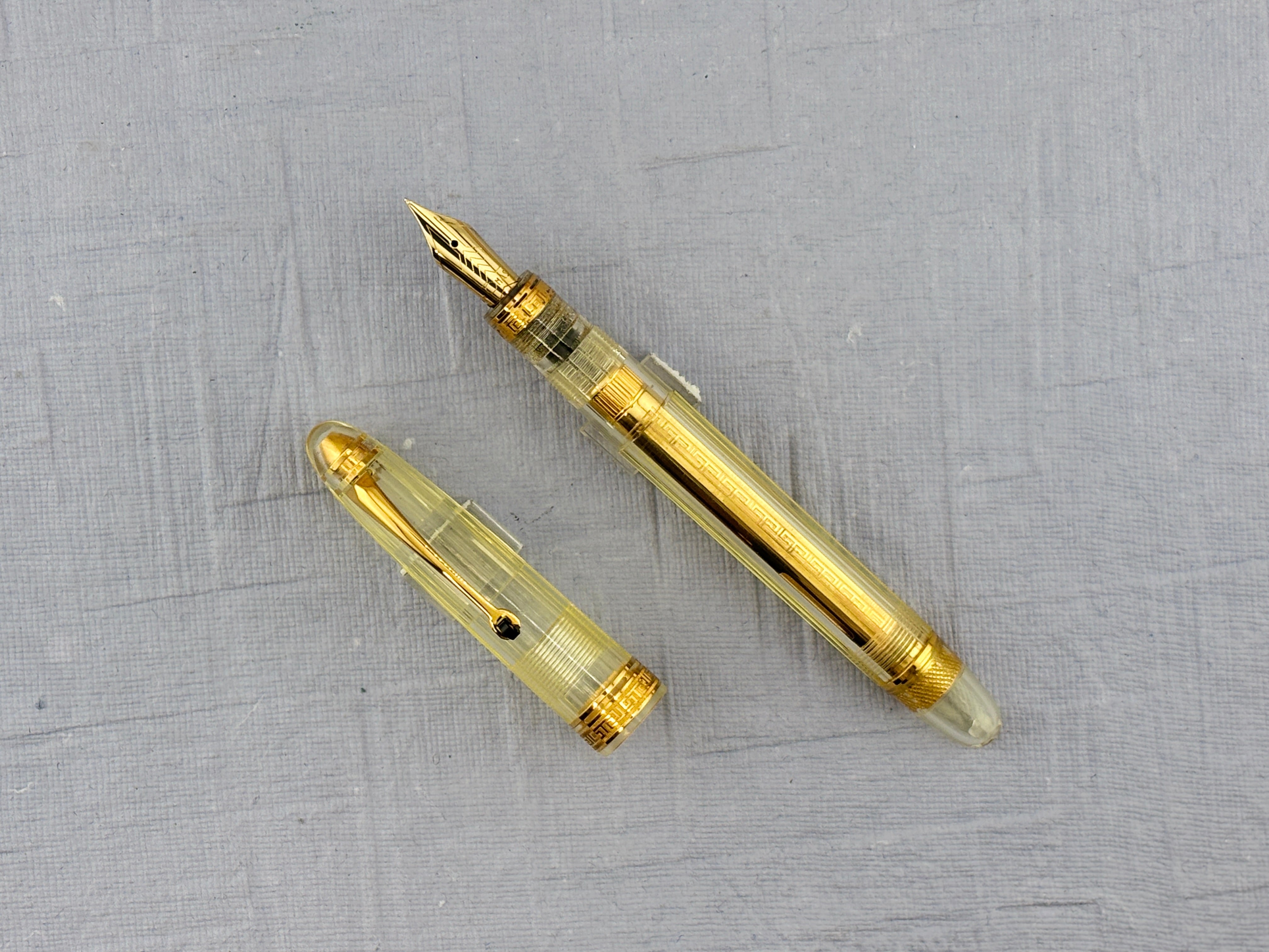 Omas Ogiva Vision Traveller Transparent Demonstrator - Fountain Pen