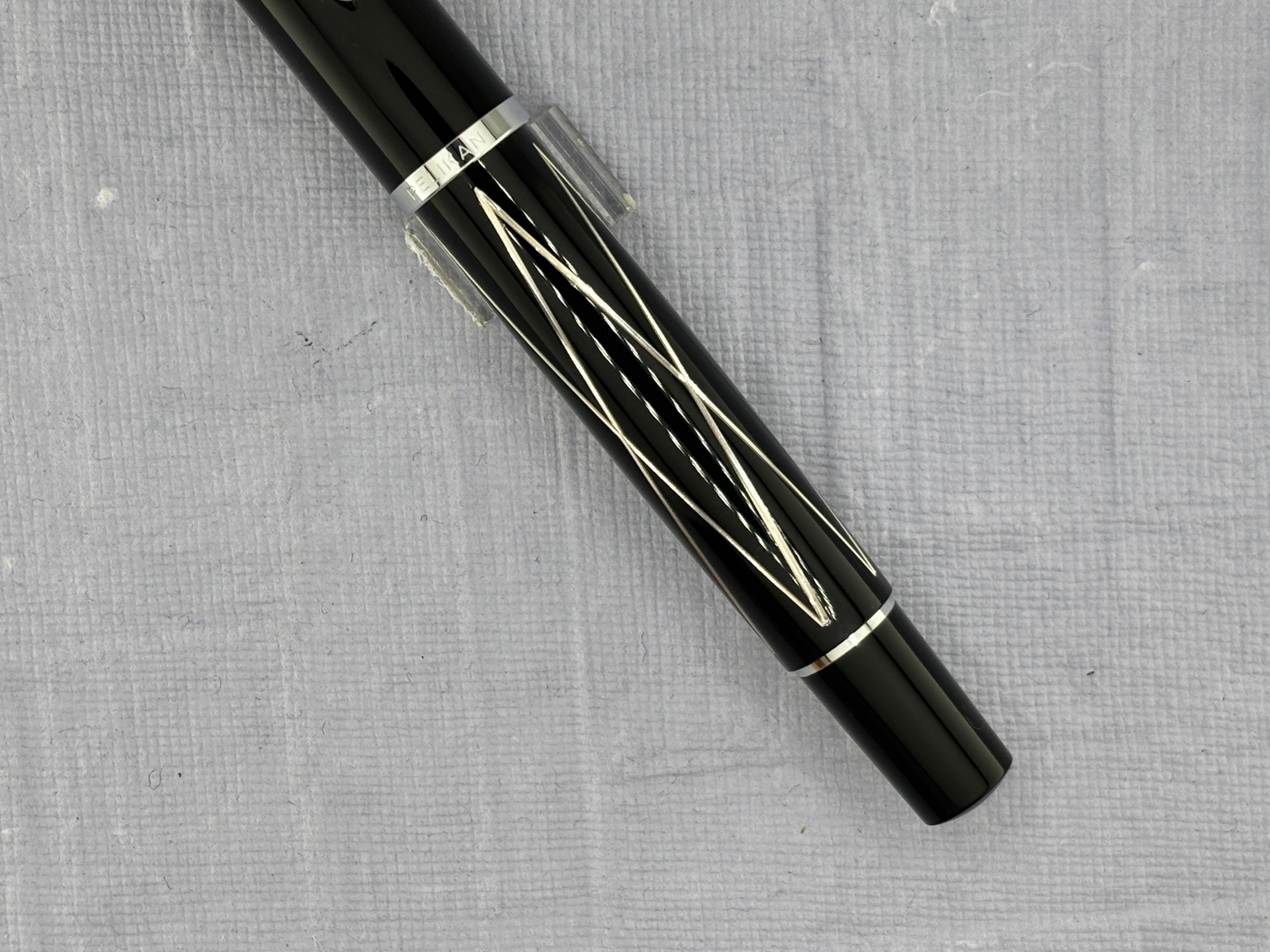 Pelikan Classic M215 Black-Silver Rhombus  - Fountain pen