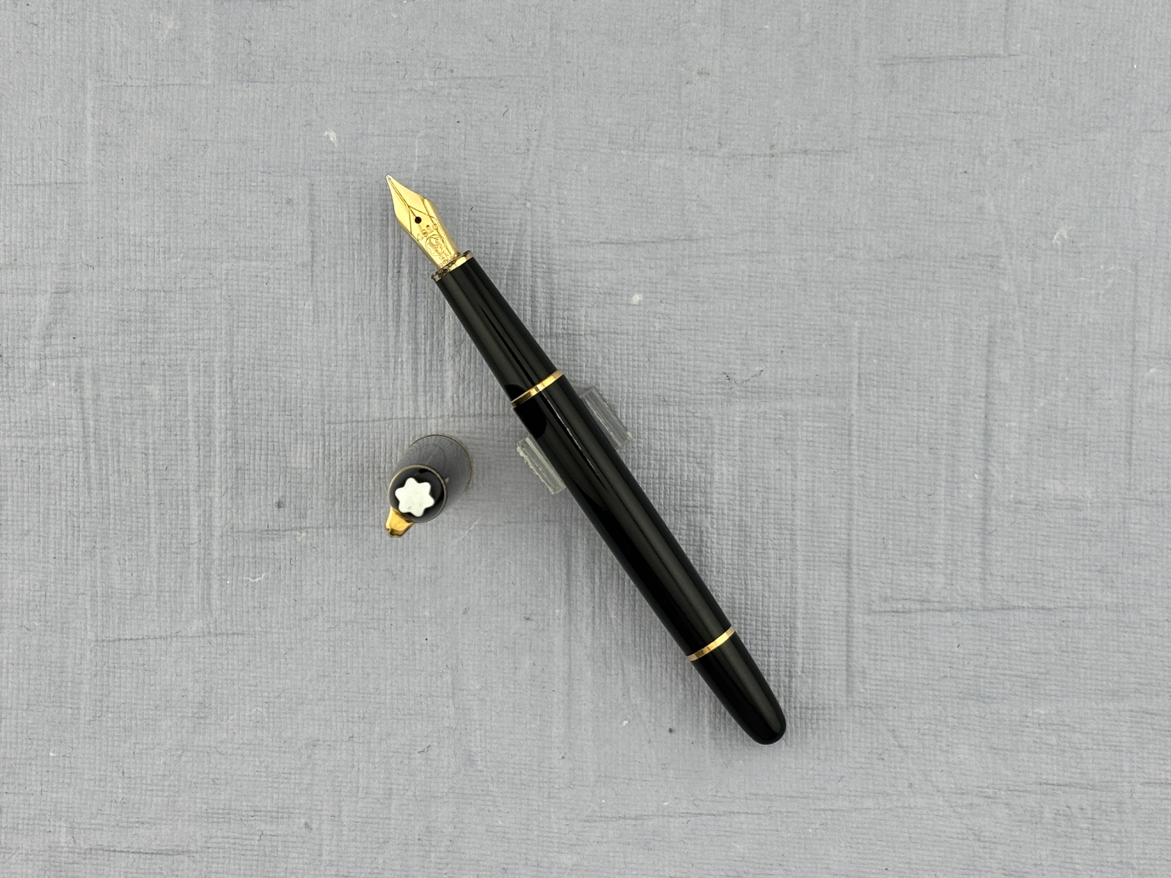 Pelikan Classic M215 Black and Silver Rings - Fountain Pen