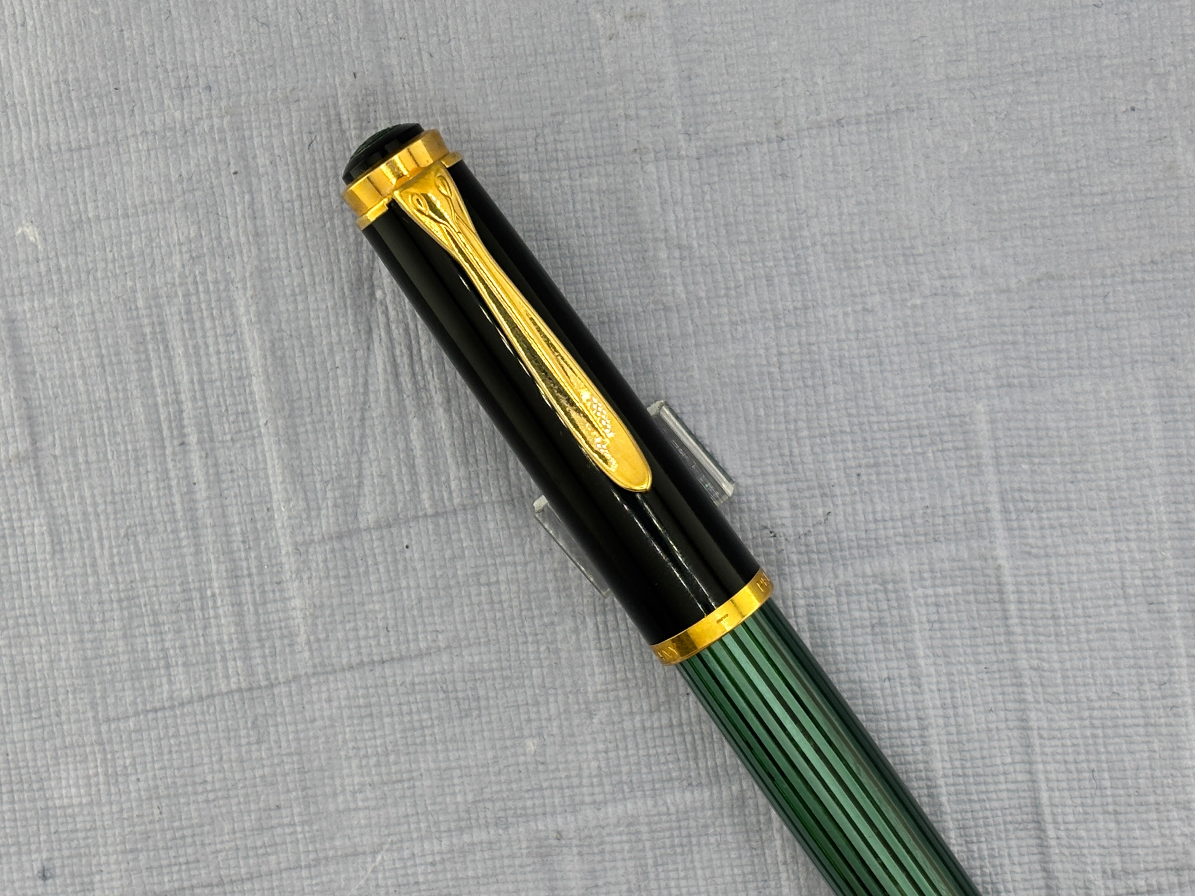 Pelikan Souverän M200 Green and Black Vintage - Fountain Pen