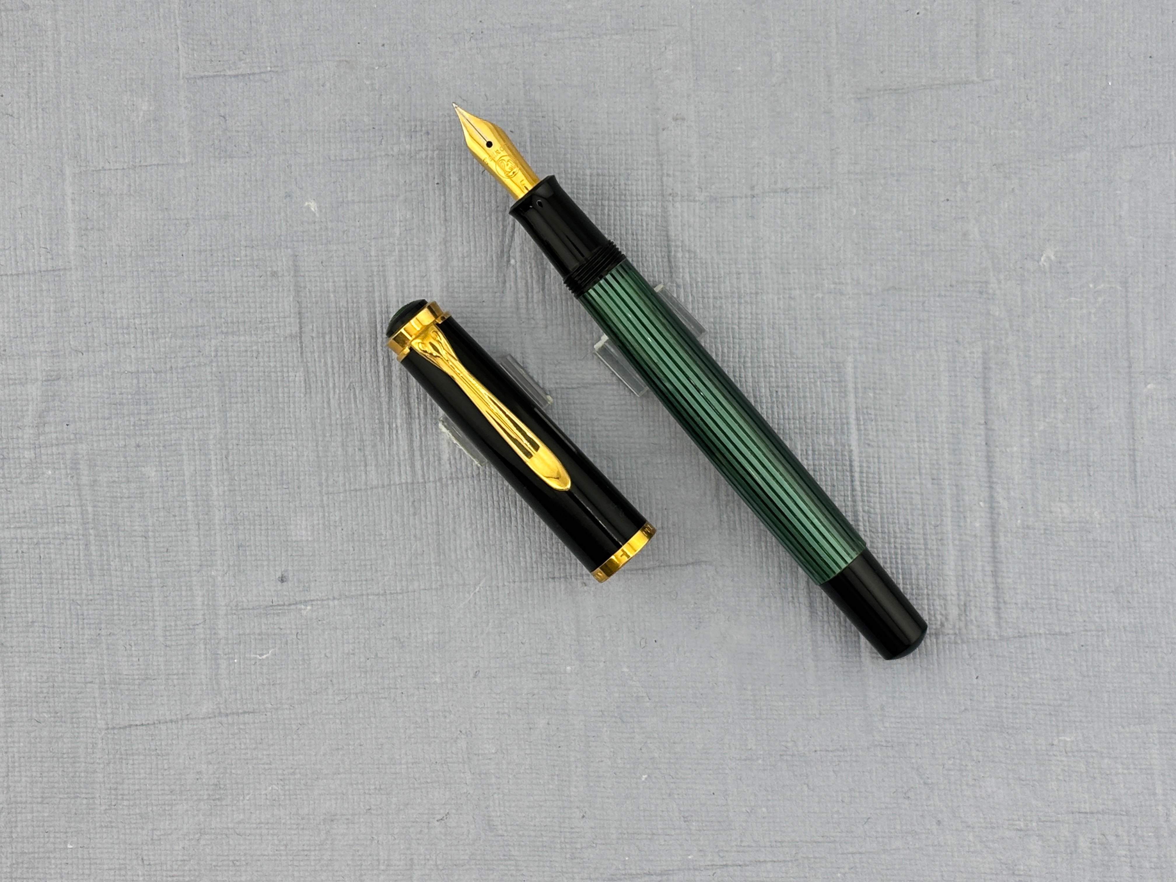 Pelikan Souverän M200 Green and Black Vintage - Fountain Pen
