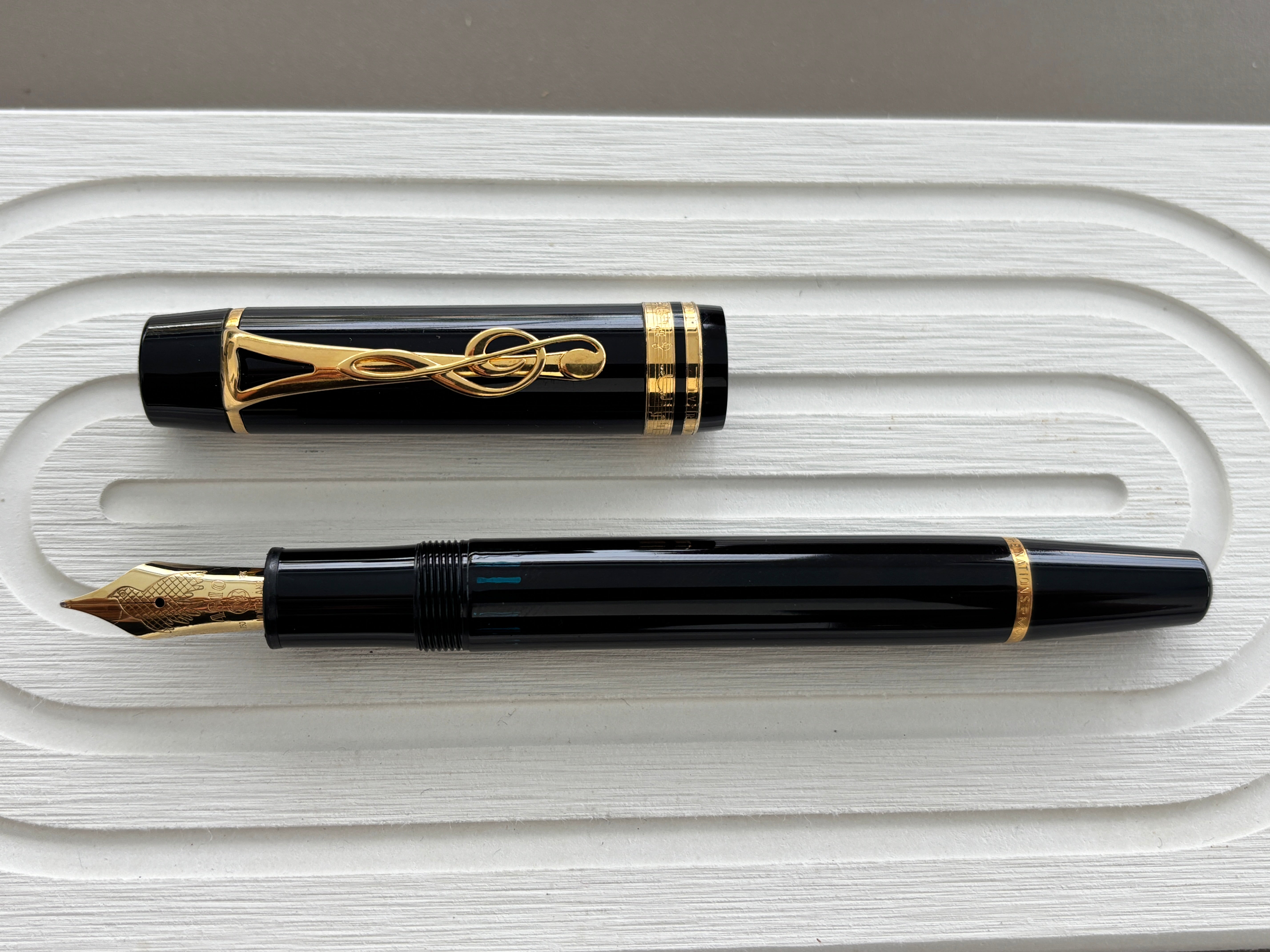 Montblanc Philharmonia of the Nations Tribute to Leonard Bernstein - Fountain Pen