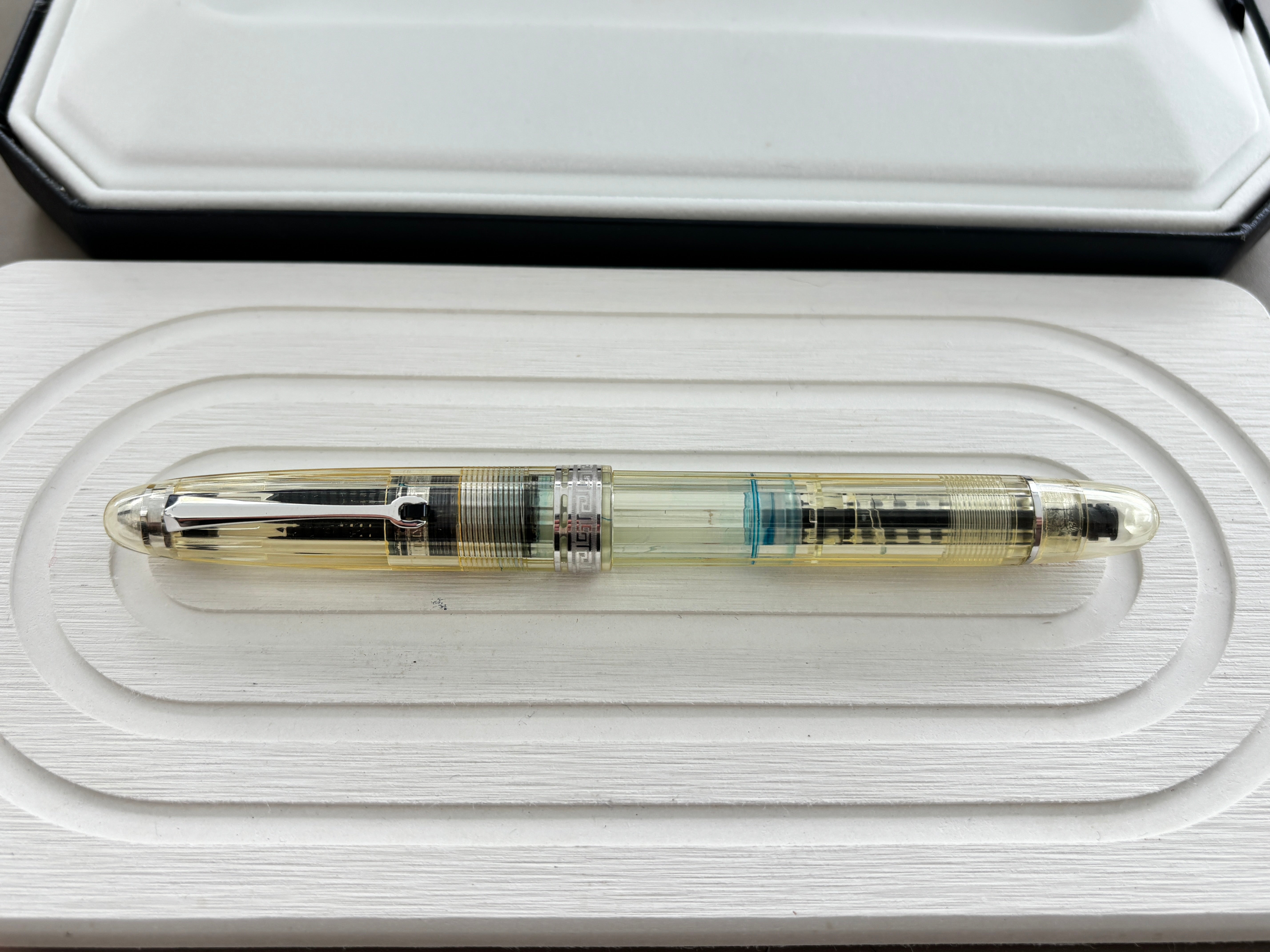 Omas Ogiva Vision Clear Demonstrator Piston Filler - Fountain Pen