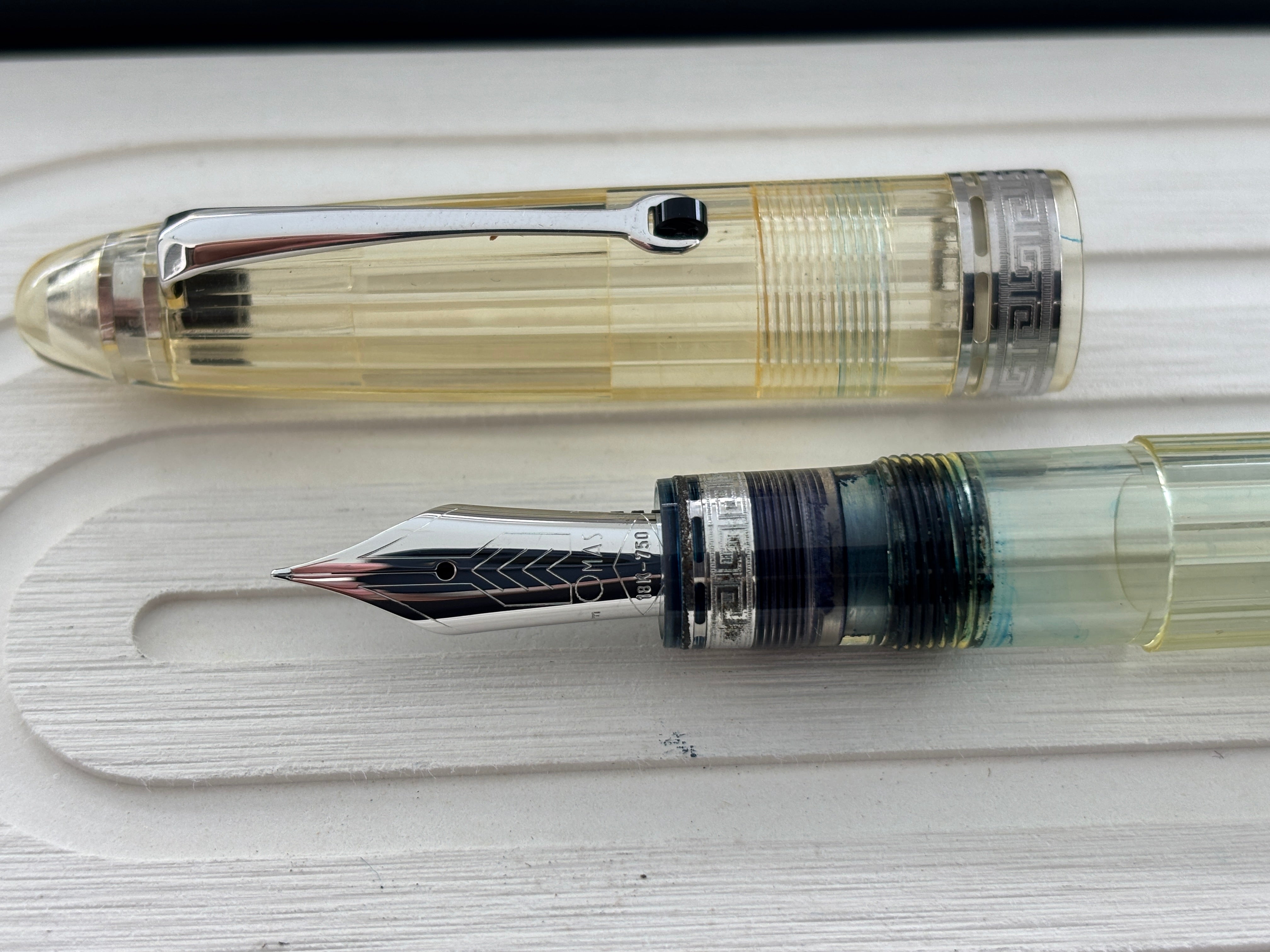 Omas Ogiva Vision Clear Demonstrator Piston Filler - Fountain Pen