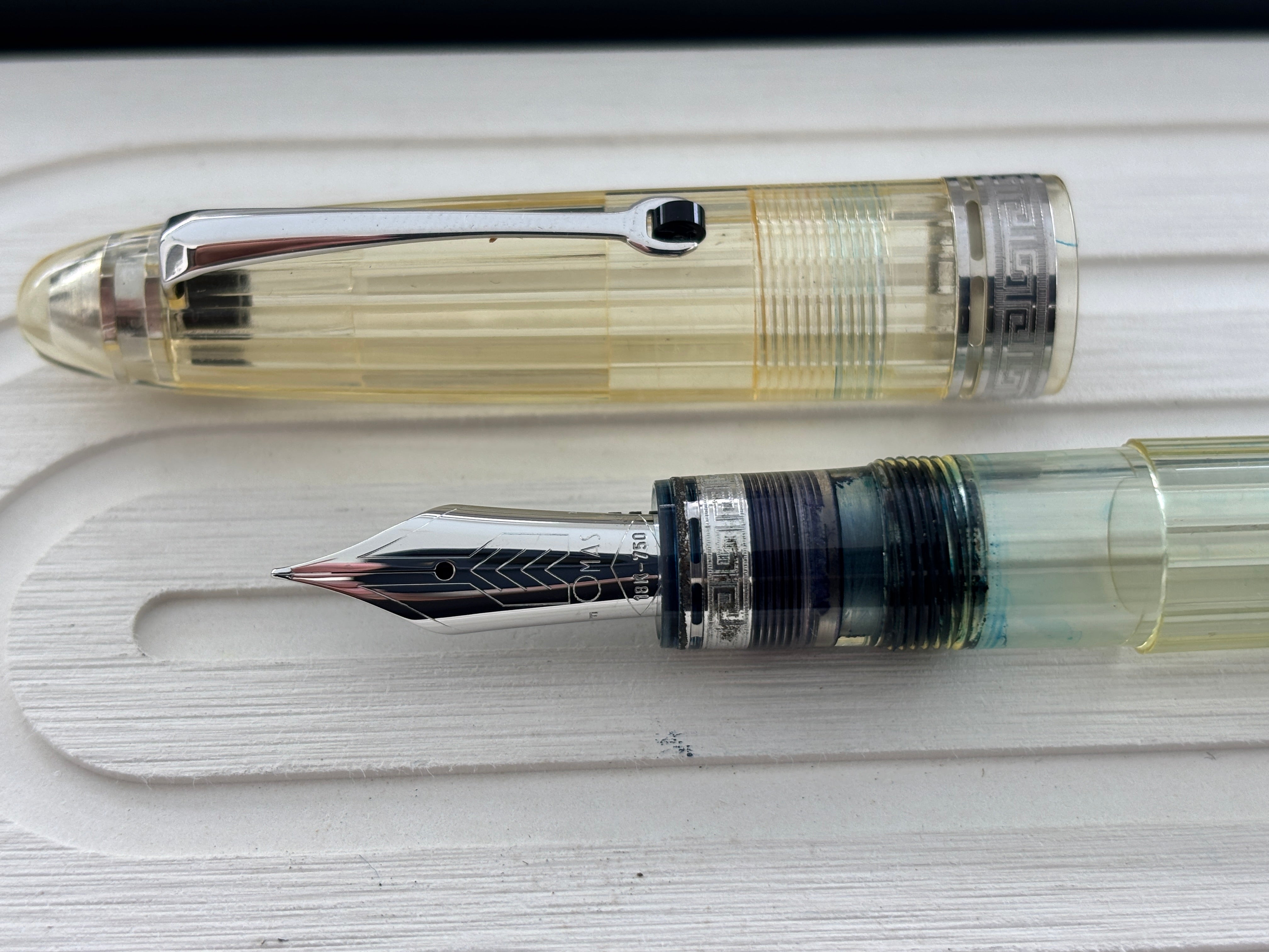 Omas Ogiva Vision Clear Demonstrator Piston Filler - Fountain Pen