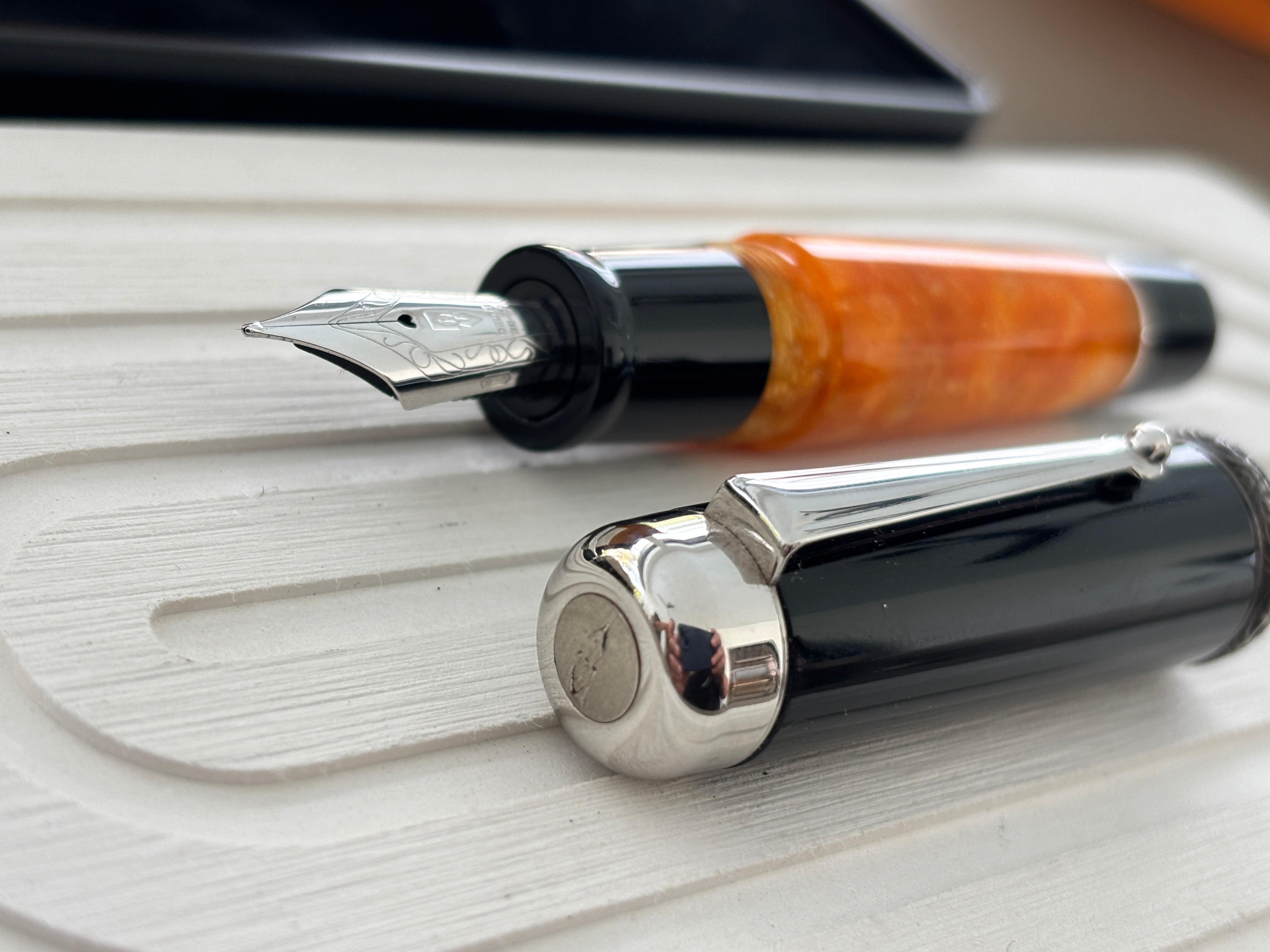 Delta Mini Dolce Vita 18k Gold Nib Fine - Fountain Pen