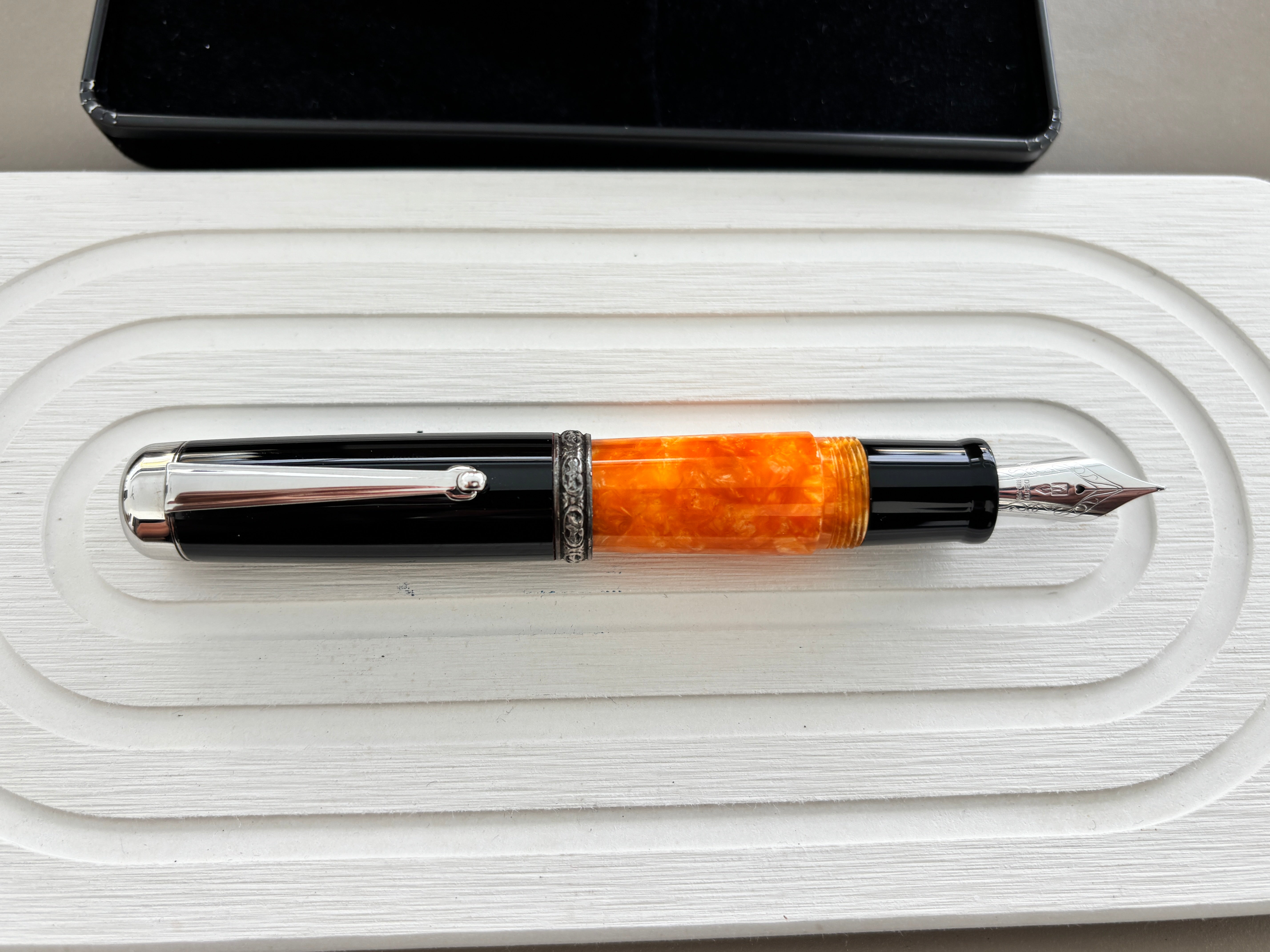 Delta Mini Dolce Vita 18k Gold Nib Fine - Fountain Pen