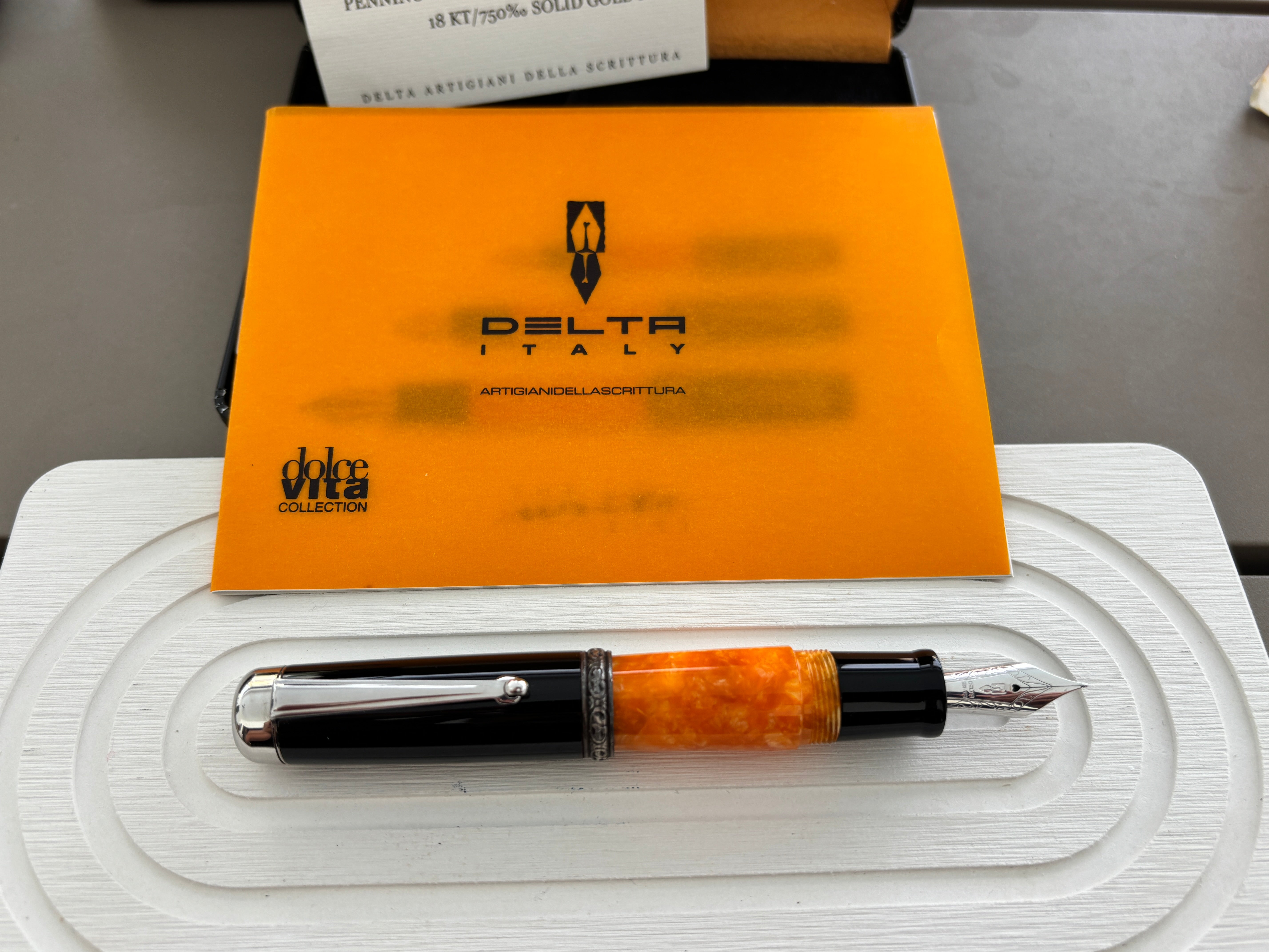 Delta Mini Dolce Vita 18k Gold Nib Fine - Fountain Pen