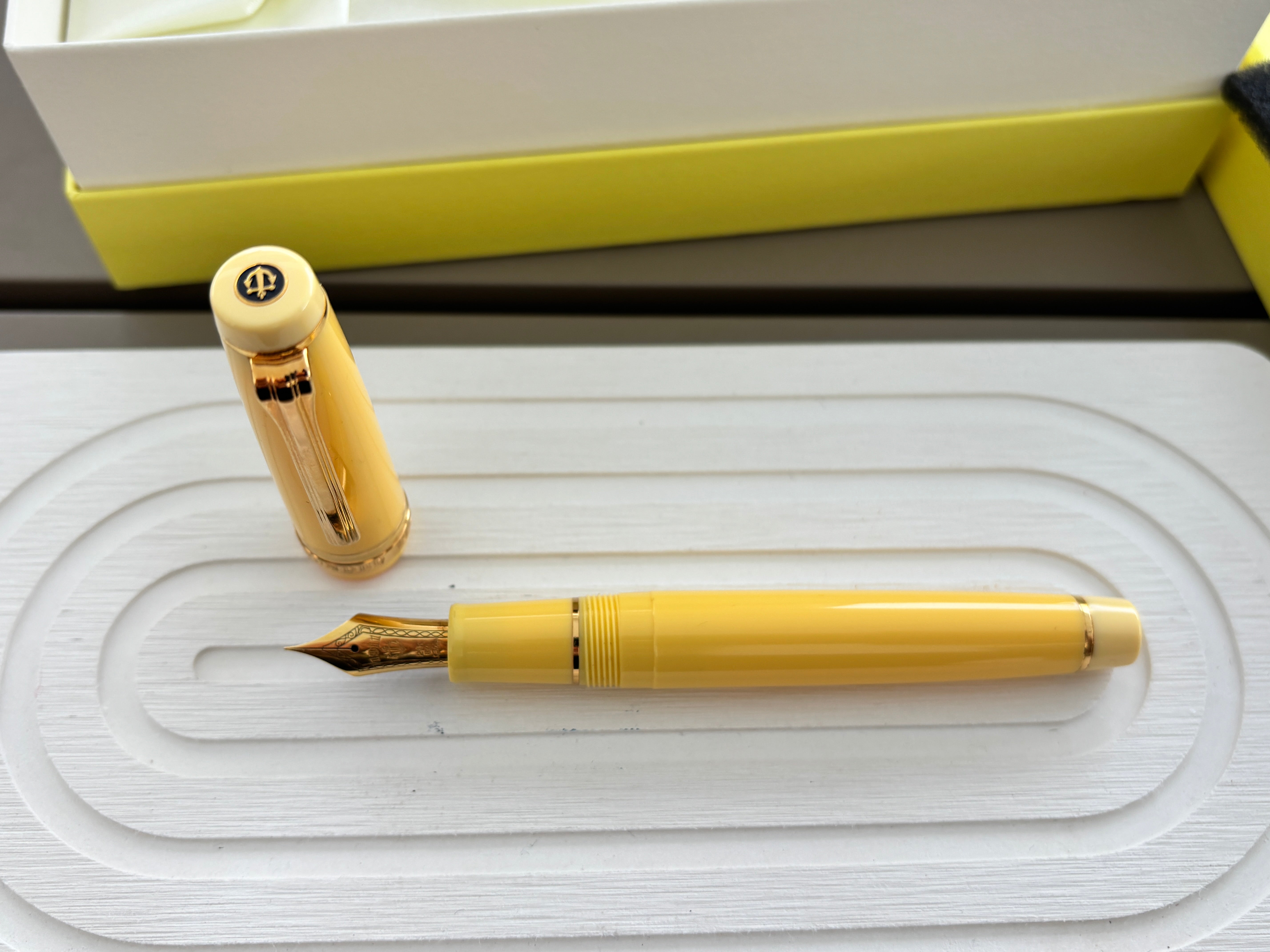 Sailor 1911 Large Size Pro Gear Yellow Musang - Fountain Pen