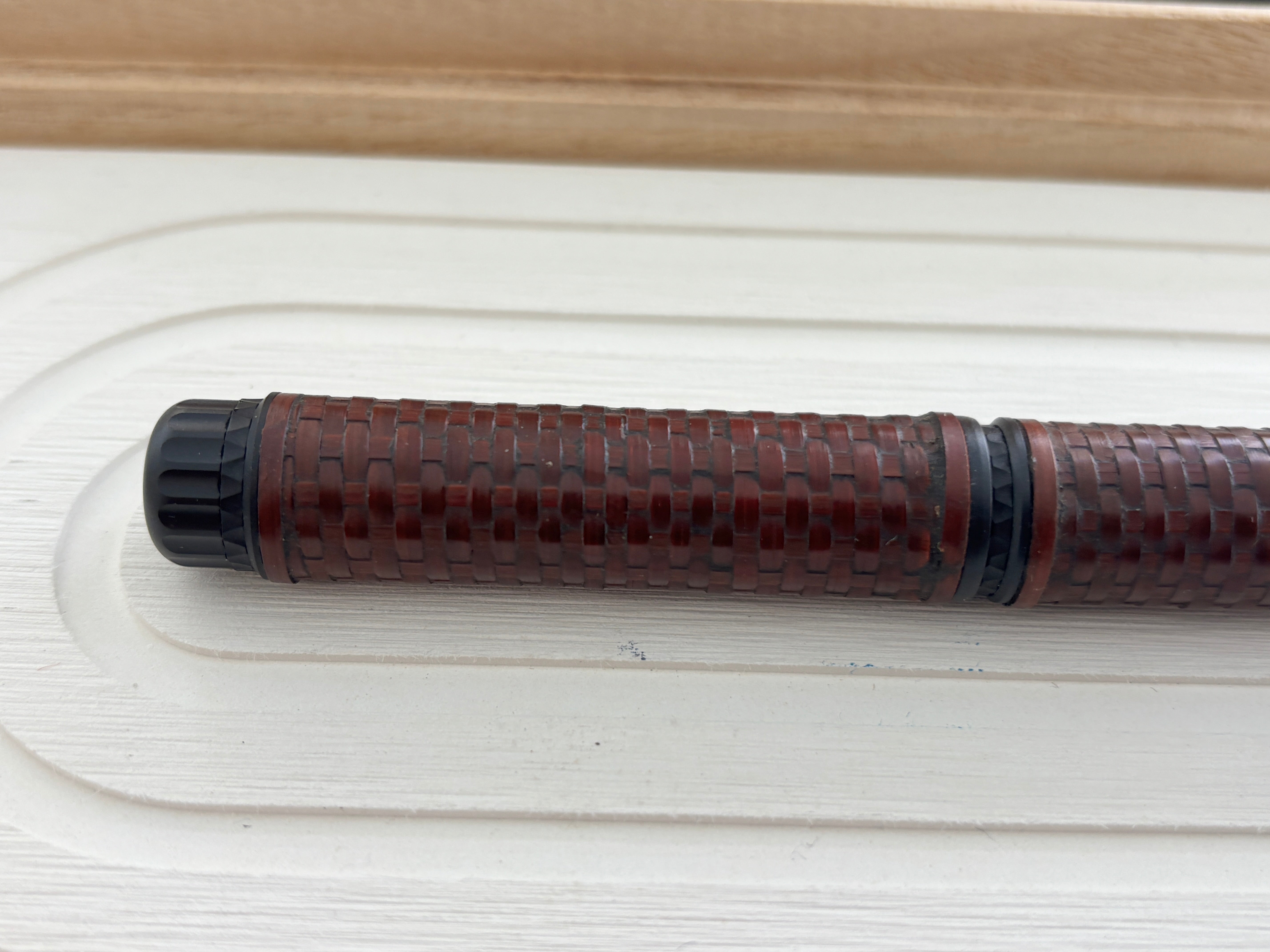 Platinum Izumo Bamboo Weaving "Gozame" in Red Burgundy - Fountain Pen