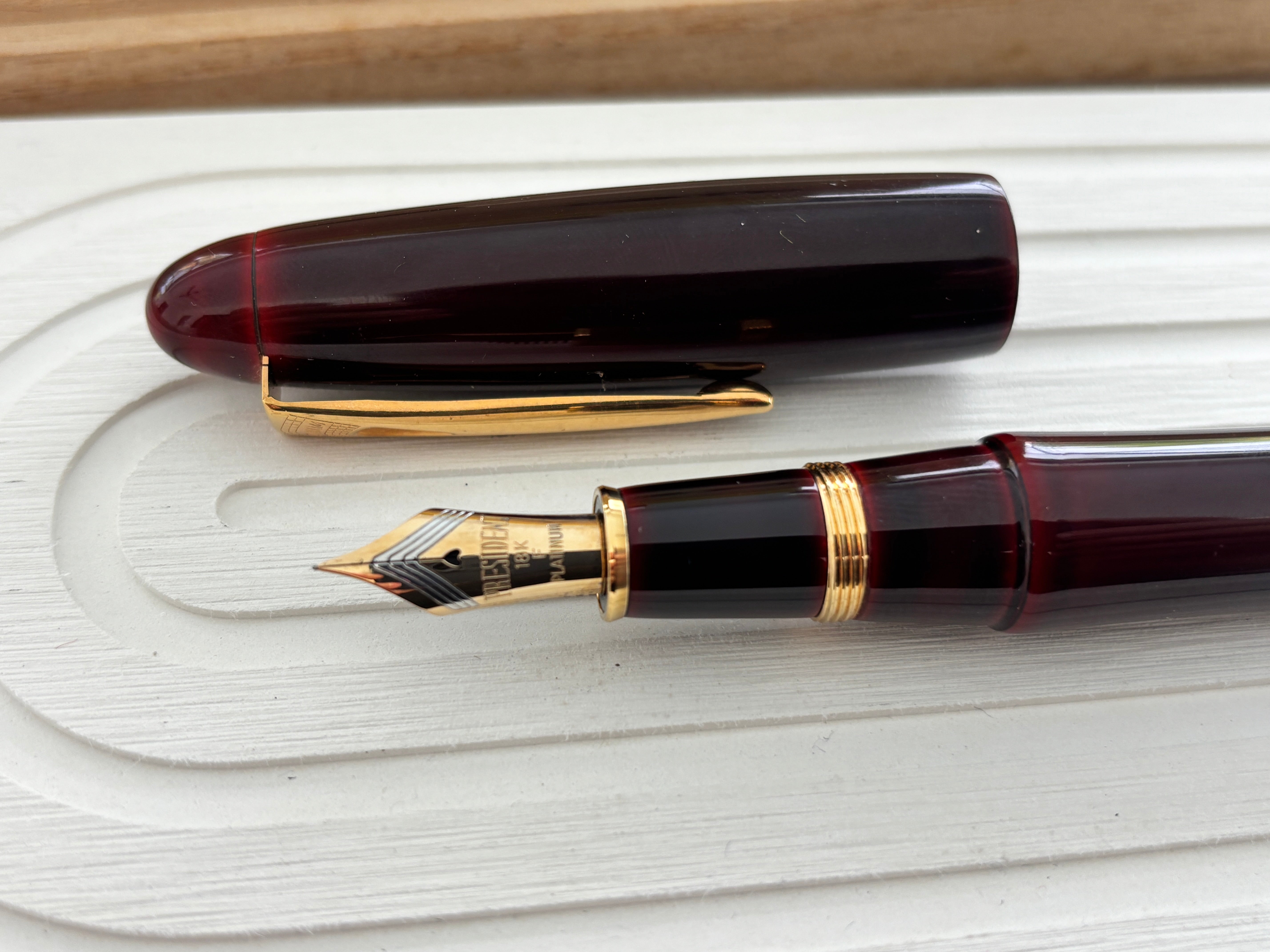 Platinum Izumo Aka (Red) Tamenuri - Fountain Pen
