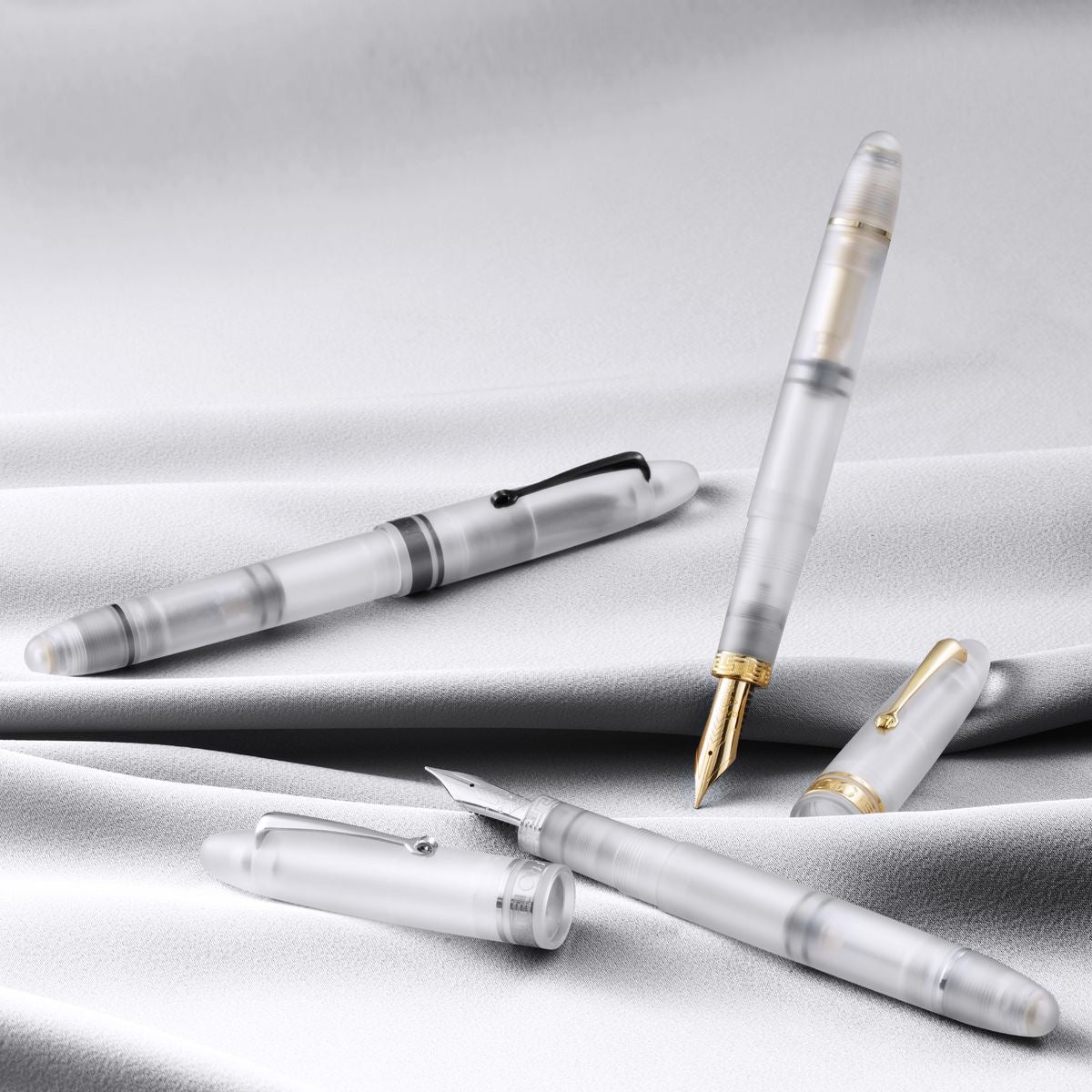OMAS Ogiva Demonstrator Gold Trim - Fountain Pen