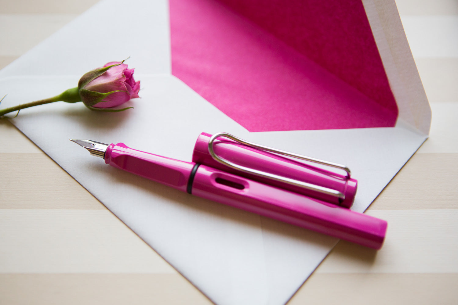 Lamy Safari Pink - Fountain Pen
