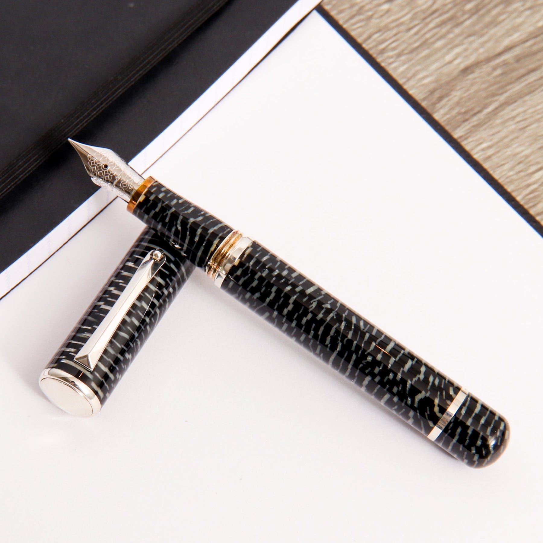 Montegrappa Celluloid Masters Arte Zebra