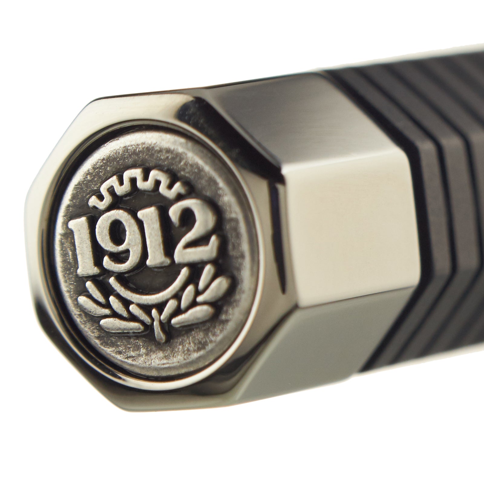 Montegrappa NeroUno Linea Chrome Trim