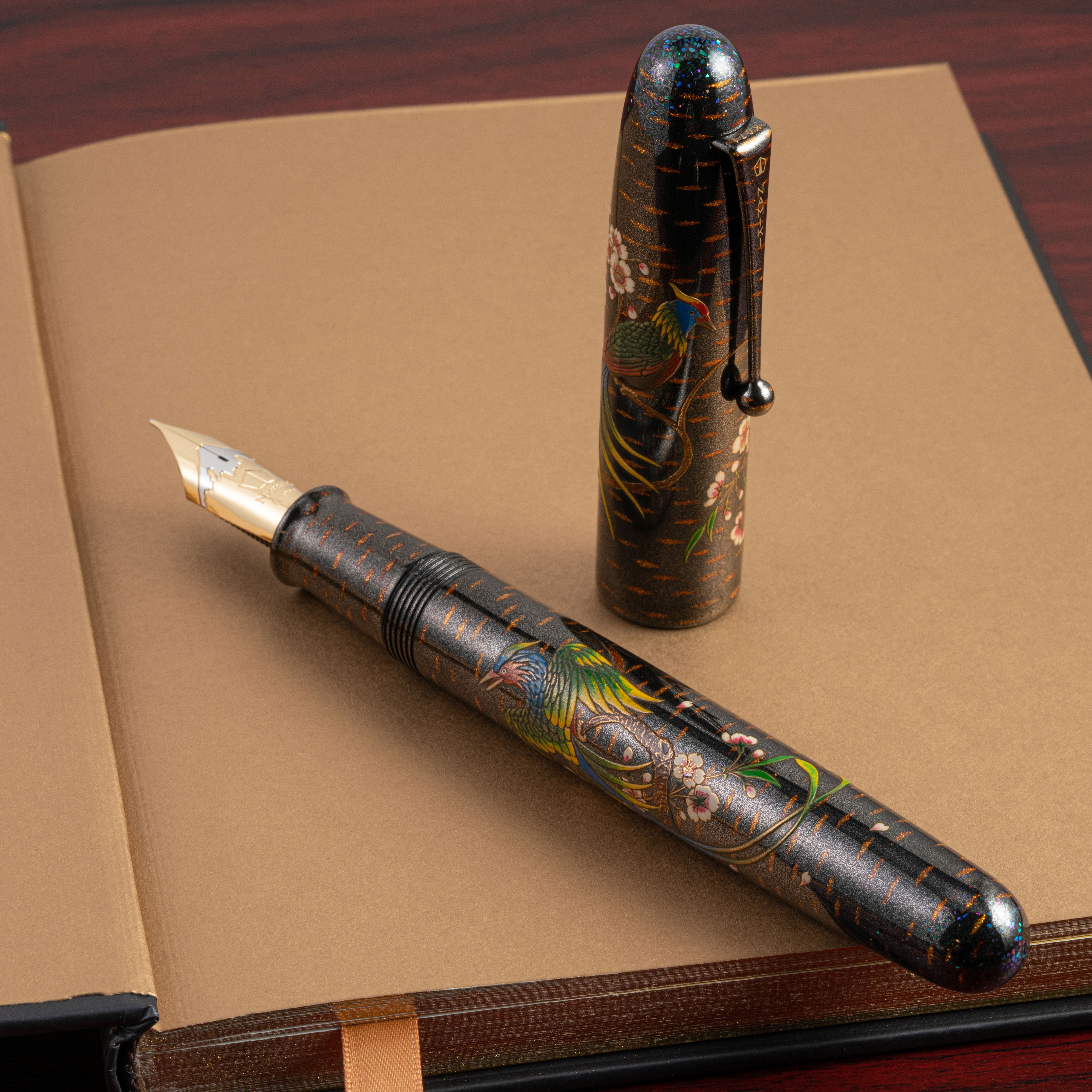 Namiki Emperor Emperor Rakucho Birds and Weeping Cherry Blossom