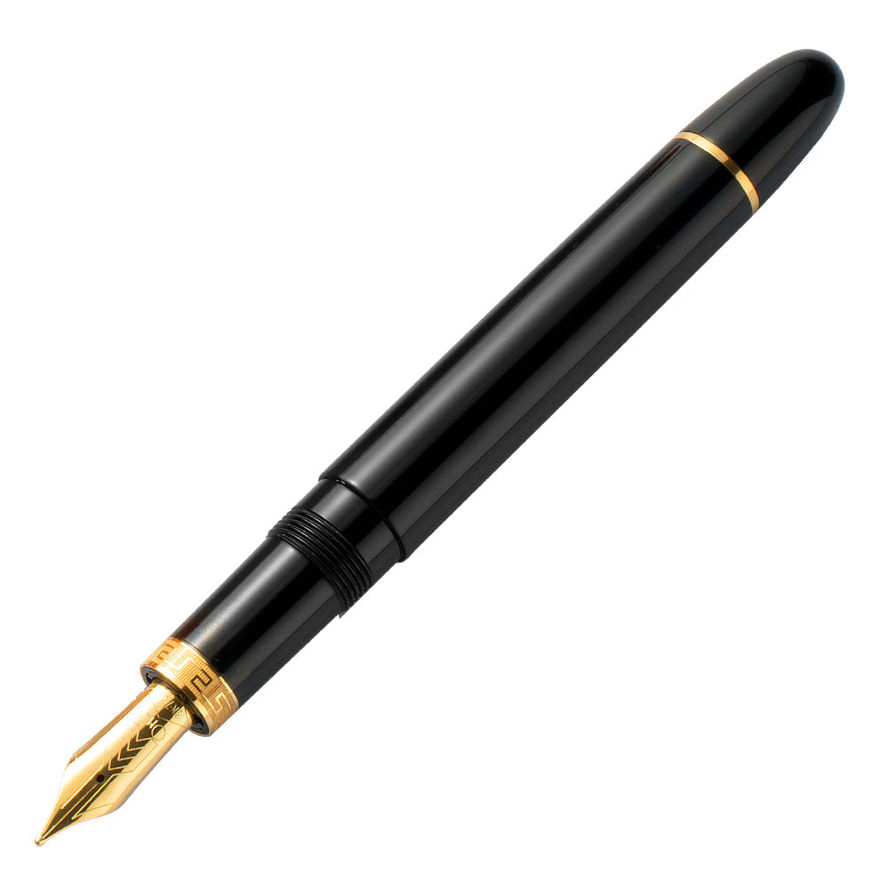 OMAS Ogiva Nera Gold Trim - Fountain Pen