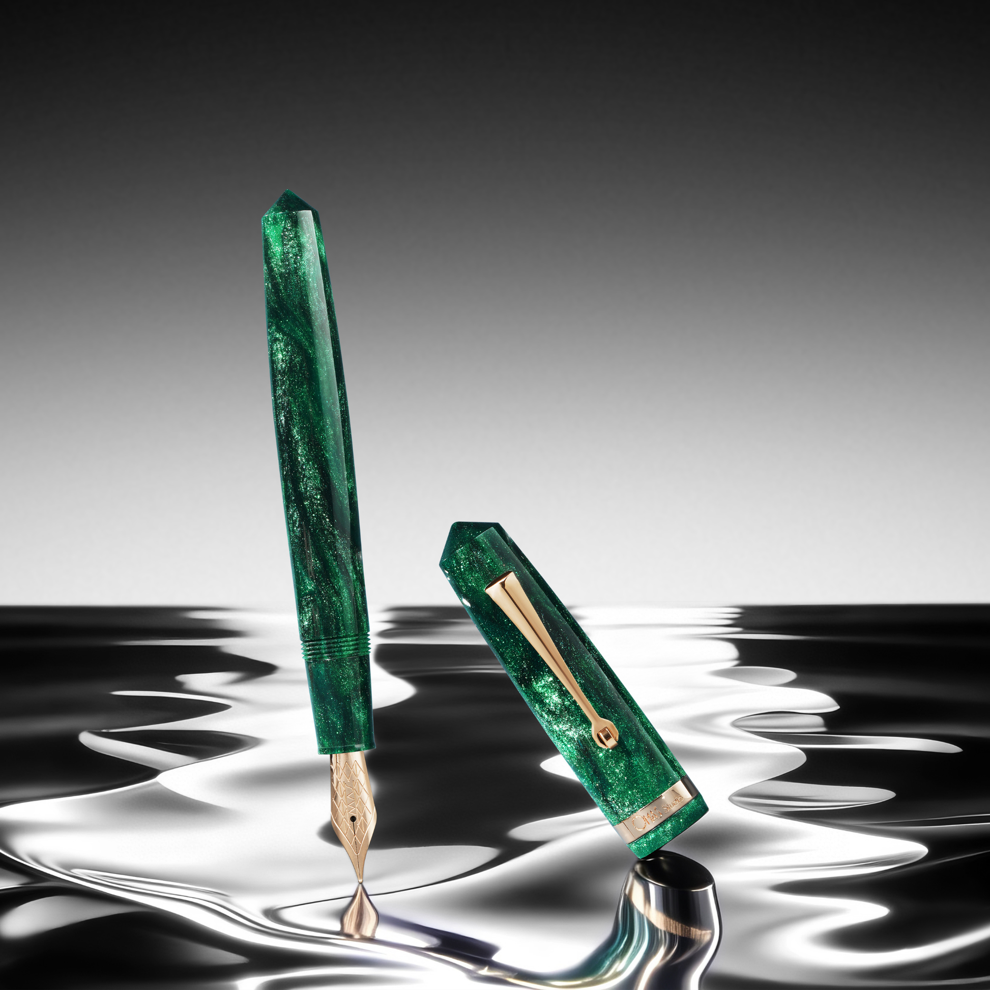 OMAS Studio Smeraldo Elegante Rose Gold Trim Fountain Pen Collection