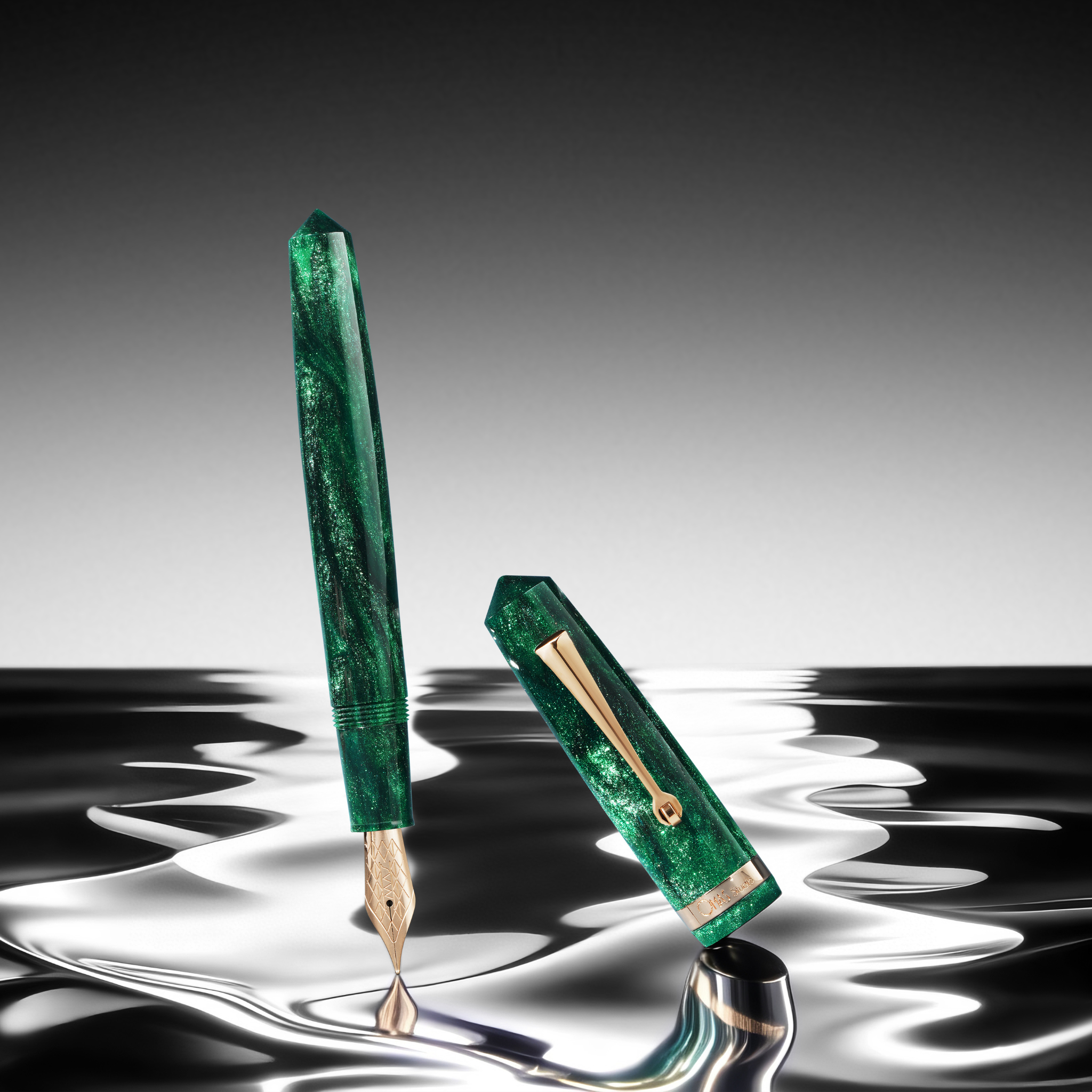 OMAS Studio Smeraldo Elegante Rose Gold Trim Fountain Pen Collection