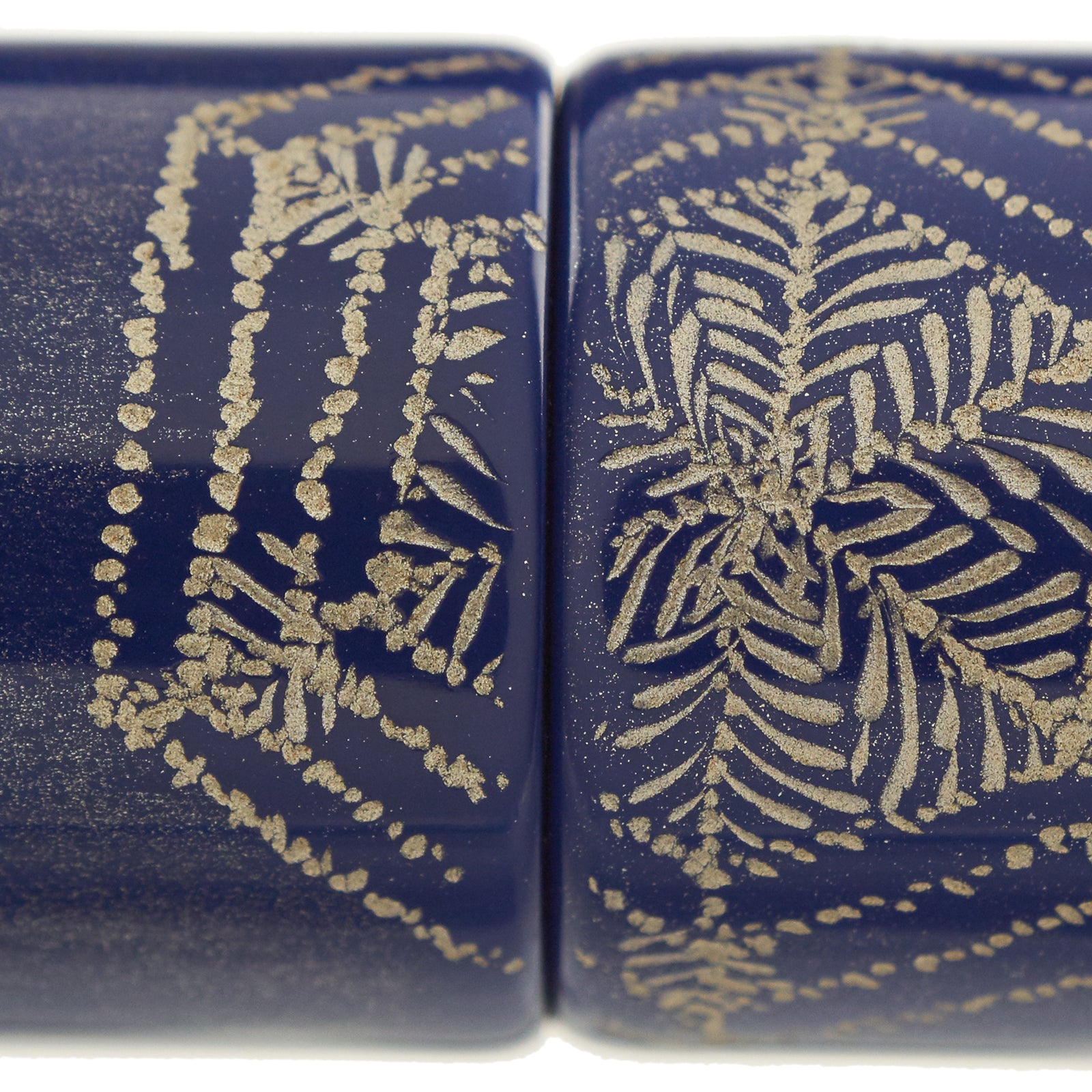 Nakaya Naka-ai Cigar Pattern of Snowflakes - nibs.com